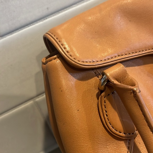 Cole Haan camel Alexa FO5 shoulder bag. - Picture 4 of 5